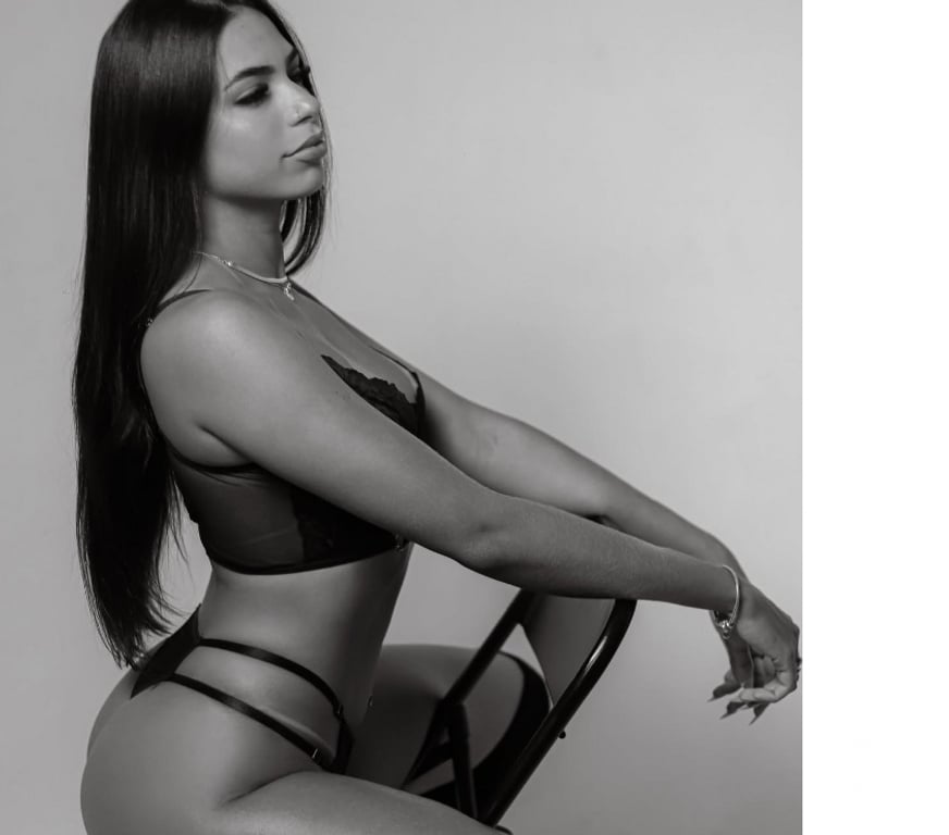 Escorts East London Walthamstow Central Station - East London - Photos for LAURA 🇧🇷 let’s have fun x 💦 real pics