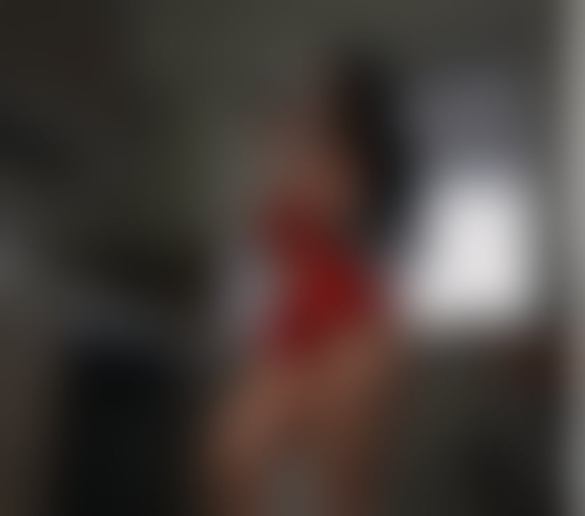 Stunning & Confident Lady – Premium Private Company