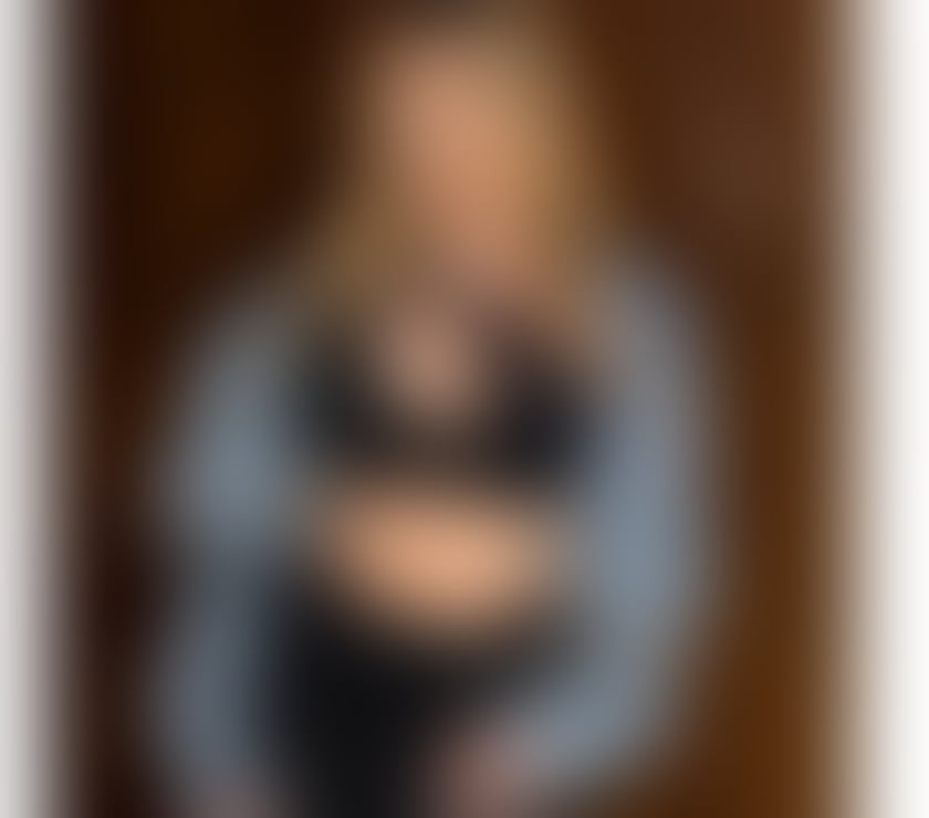  Escorts Canterbury City Centre Canterbury - Photos for Party girl back here