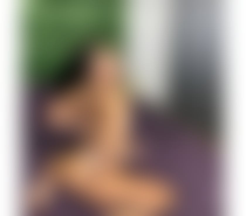  Escorts York City Centre York - Photos for Where Soft Charm Meets Deep Attraction😁❤️