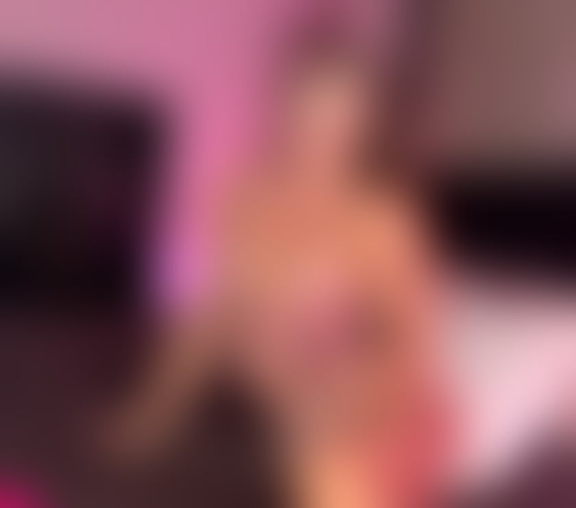 Escorts Lancashire Preston - Photos for ✨ JULIA 🌸 OUTCALL ✨ AVAILABLE TODAY