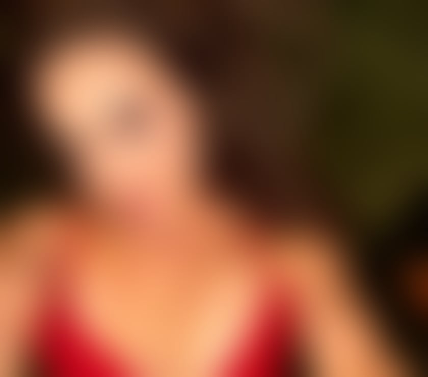 Escorts Wiltshire Bishopdown - Wiltshire - Photos for 🍷 JULIA ❤️ ELITE COMPANY ✨ PARTY ON