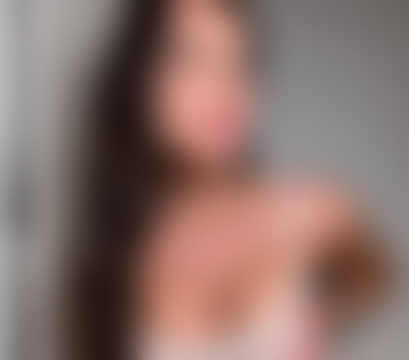 Escorts Wiltshire Bishopdown - Wiltshire - Photos for 🍷 JULIA ❤️ ELITE COMPANY ✨ PARTY ON