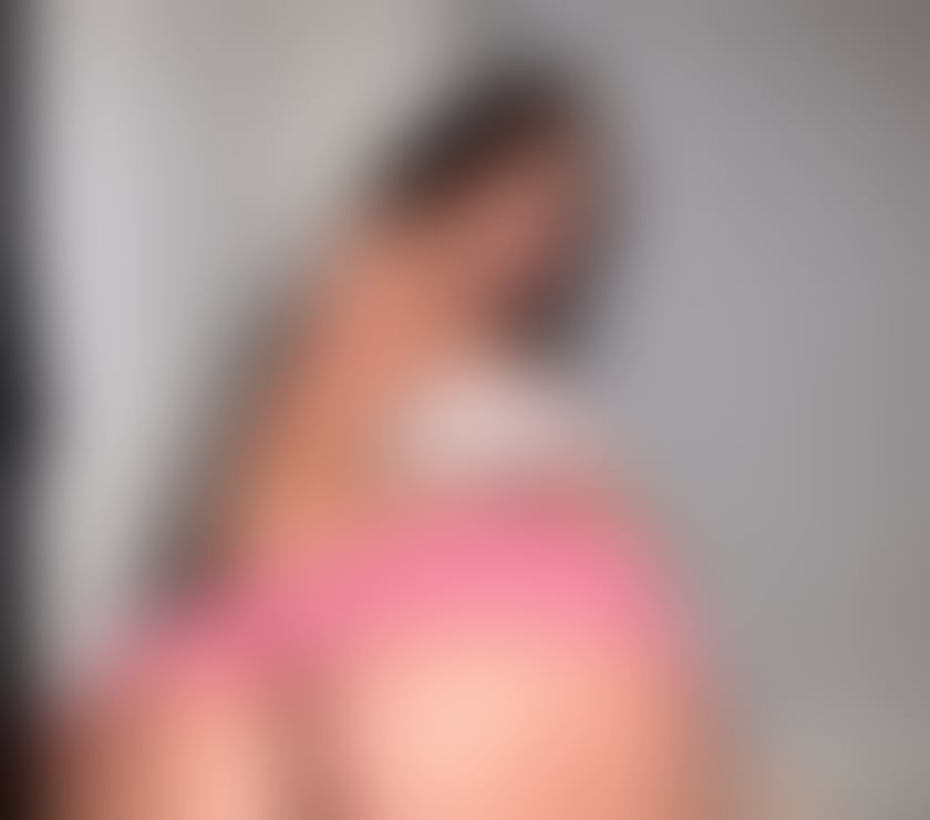 Escorts Wiltshire Bishopdown - Wiltshire - Photos for 🍷 JULIA ❤️ ELITE COMPANY ✨ PARTY ON