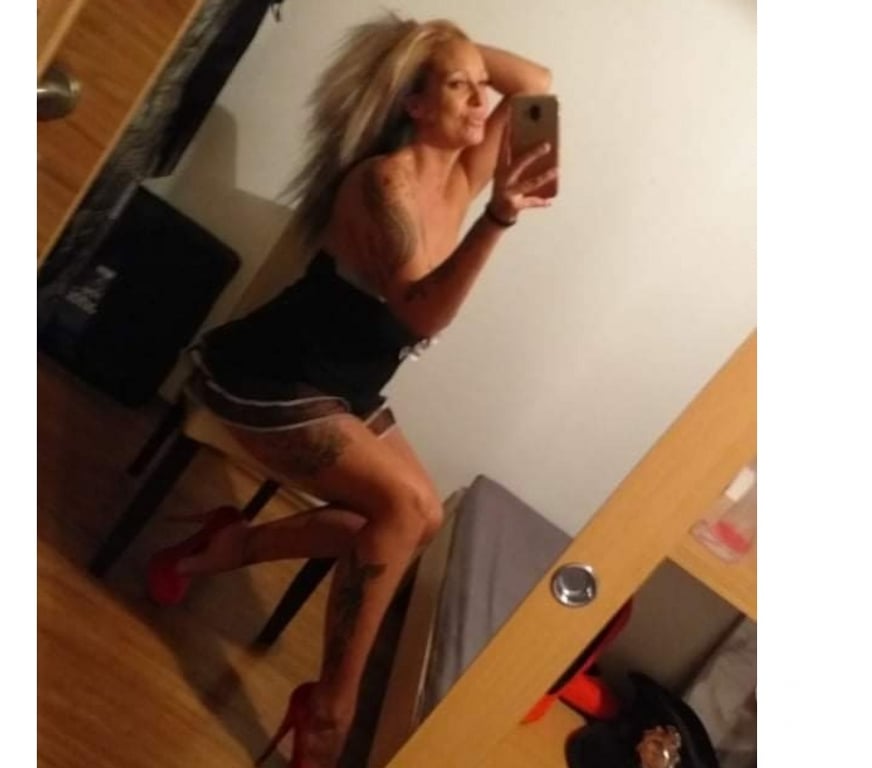 Escorts East London Canning Town - East London - Photos for Melanie milf xx