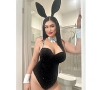 Selena Sexy Escort and B2B massage