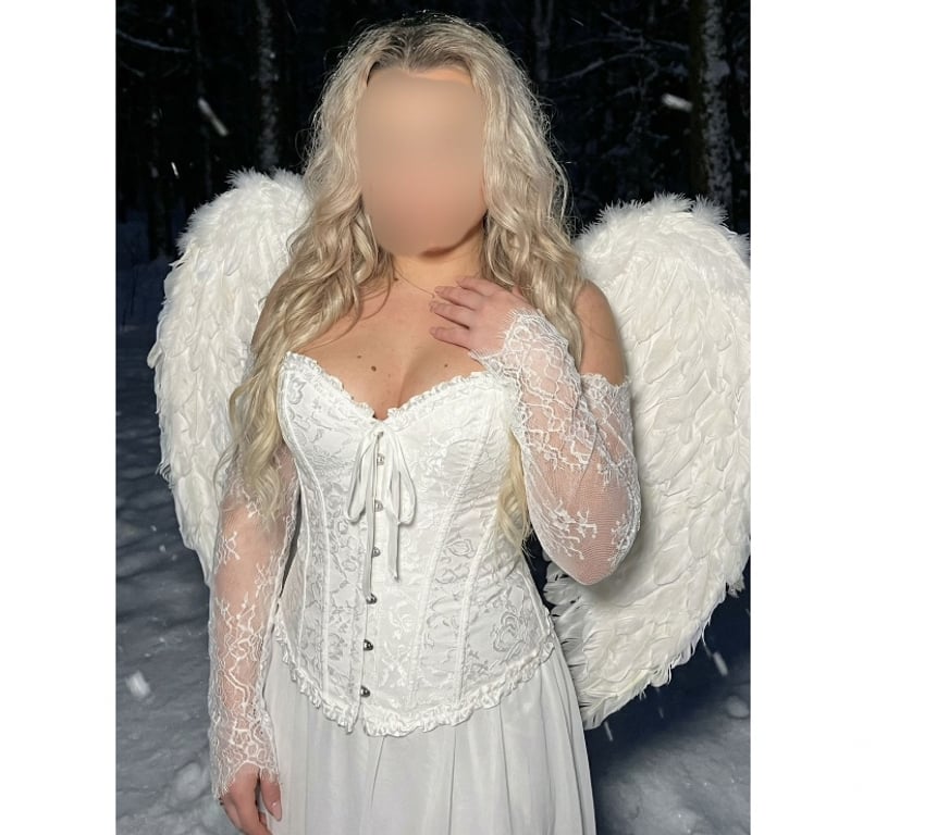 Escorts Greater Manchester Stockport - Photos for Blonde Gabriella curvy model best party choice 🥳