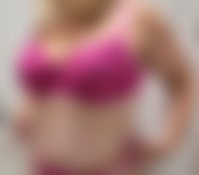  Escorts & Erotic Massage Heaton Bradford - Photos for CURVY, SEXY MILF ONLY UNTIL APRIL 15i IN BRADFORD