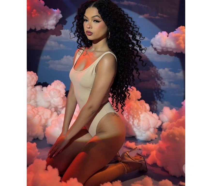 Escorts Hertfordshire Watford - Photos for 💋 LOLO CURLY, CHARMING AND IRRESISTIBLE ❤️‍🔥