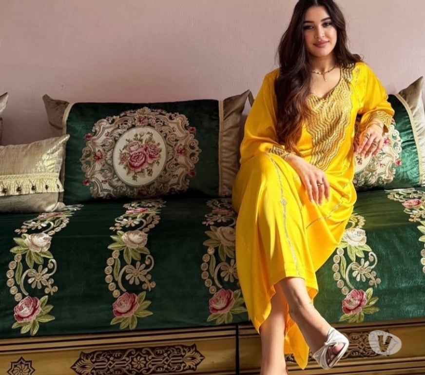 Escorts West Yorkshire Leeds - Photos for Zahyra Pakistani escort in town no rush