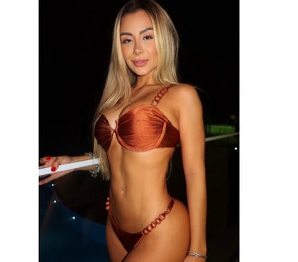 Escorts Reading Town Centre Reading - Photos for 🇧🇷Suzy🍒💋 in Reading let's party lover 🇧🇷