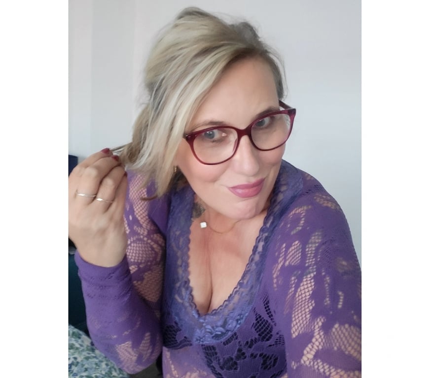 Escorts Lincolnshire North East Lincolnshire - Photos for New English milf rachel