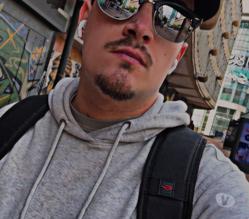  Gay massage West Midlands Birmingham - Photos for Daniel WhatsApp me +44 7448 786923