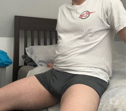 Escorts Northampton West Northamptonshire - Photos for Easy-Going, Discreet Gentleman for Company