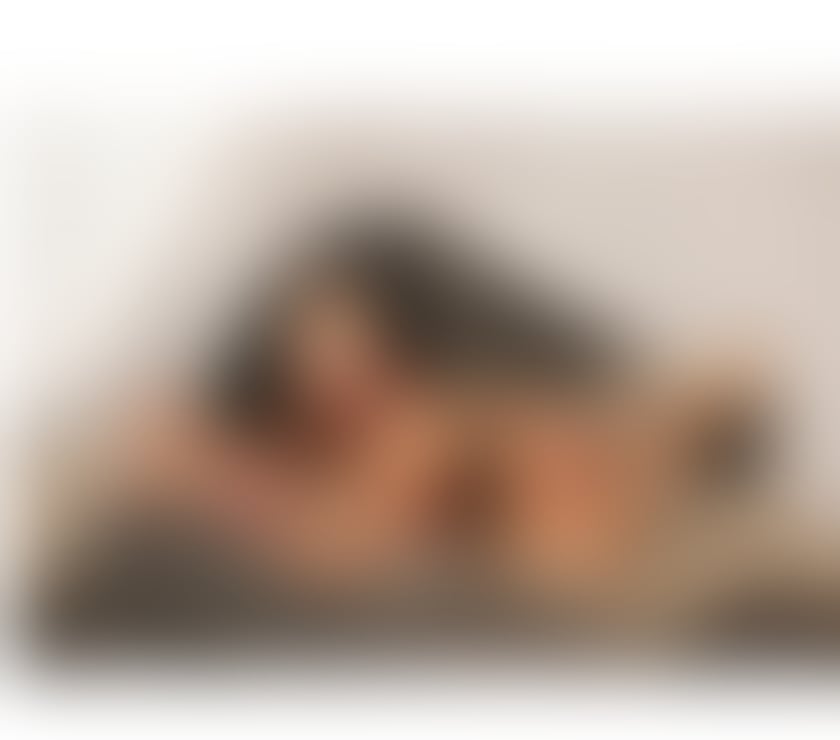 Escorts South West London Sutton - Photos for Hot Brazilian Cris Party girl 🥂PIC 100% REAL💋