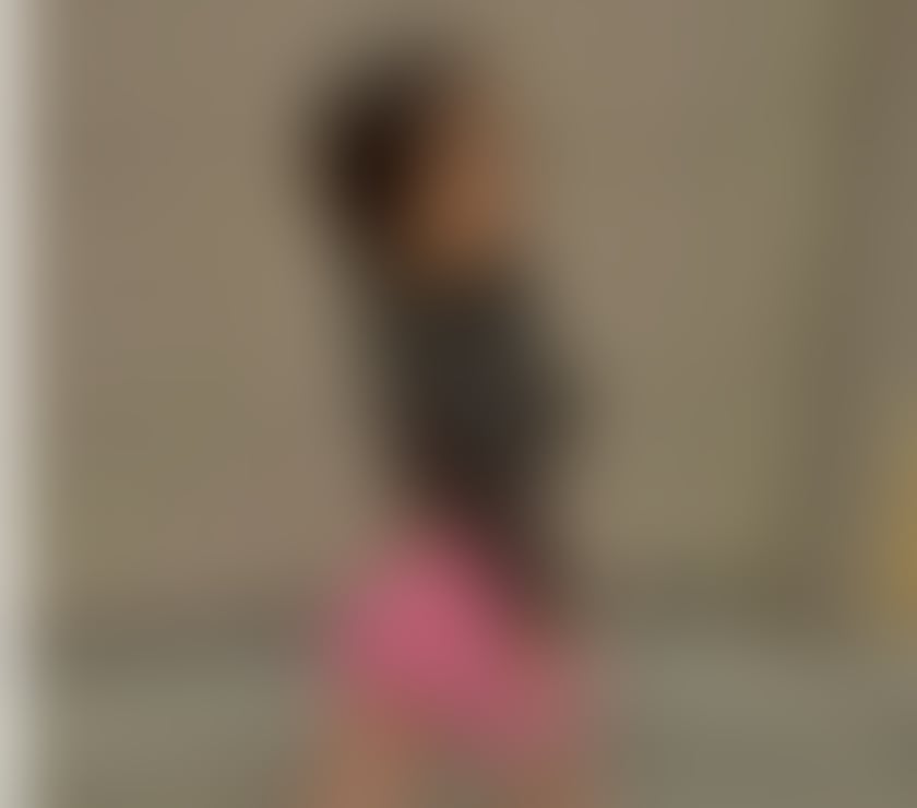 Adult Entertainment Bristol Bristol City Centre - Bristol - Photos for Hey love im midget contact me on whatsapp