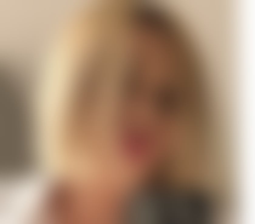 HOT LADY 4 YOU 😋😋🫦👙👠📞📞