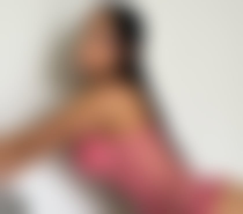 Escorts North London Manor House - North London - Photos for SARAH 🇧🇷 Brazilian Beauty PARTY VIBES 🥂🍑