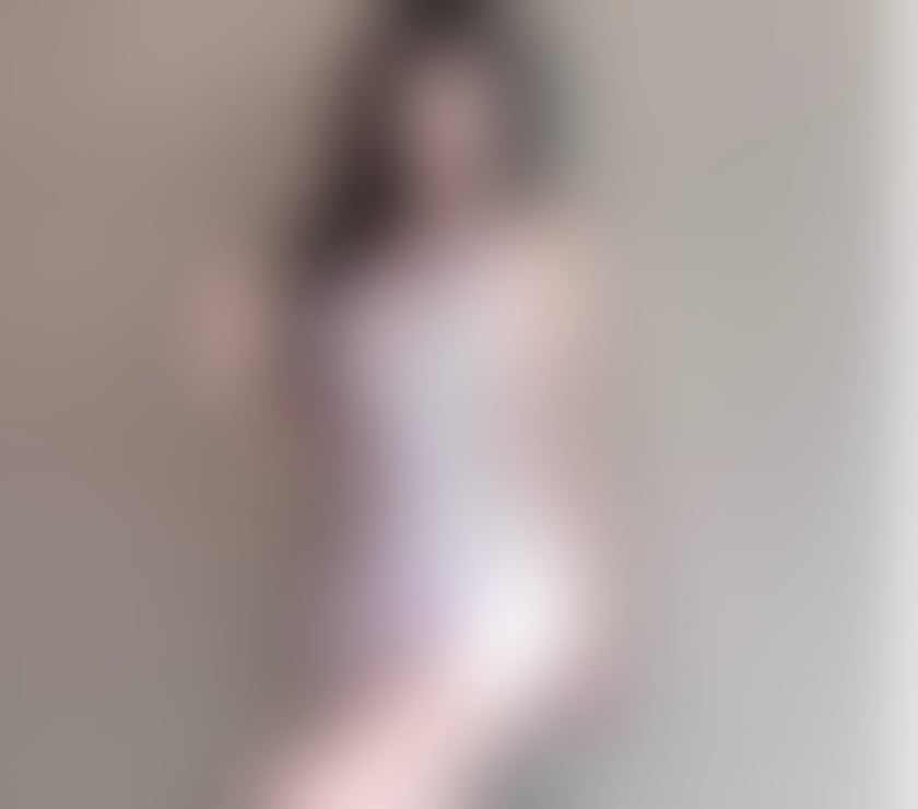 Escorts East London Canary Wharf - East London - Photos for 🍑 Asian Girl– Tight, Sweet & Addictive 💦