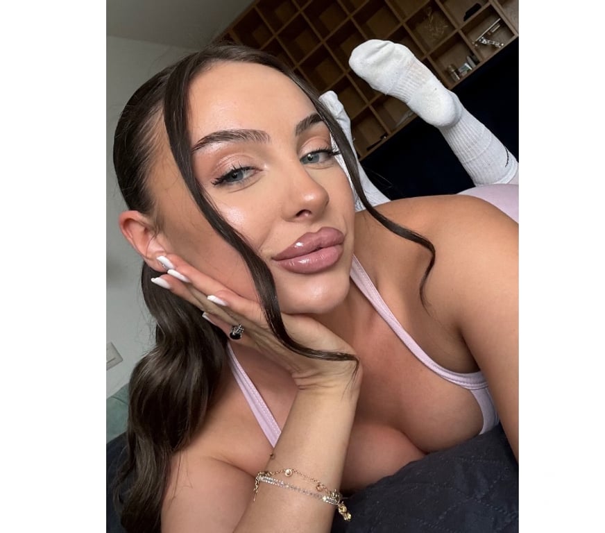 Escorts Hull Hull City Centre - Hull - Photos for Mioara Elegant and Discreet Companion