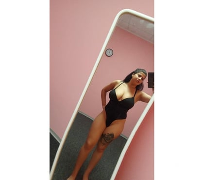  Escorts & Erotic Massage Catford South East London - Photos for Ella new in town party girls