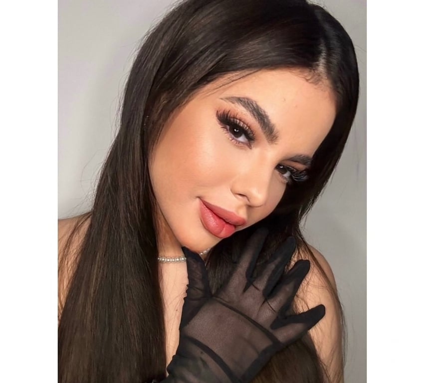 Escorts West Sussex Chichester - Photos for STUNNING BRUNETTE 🦋✨