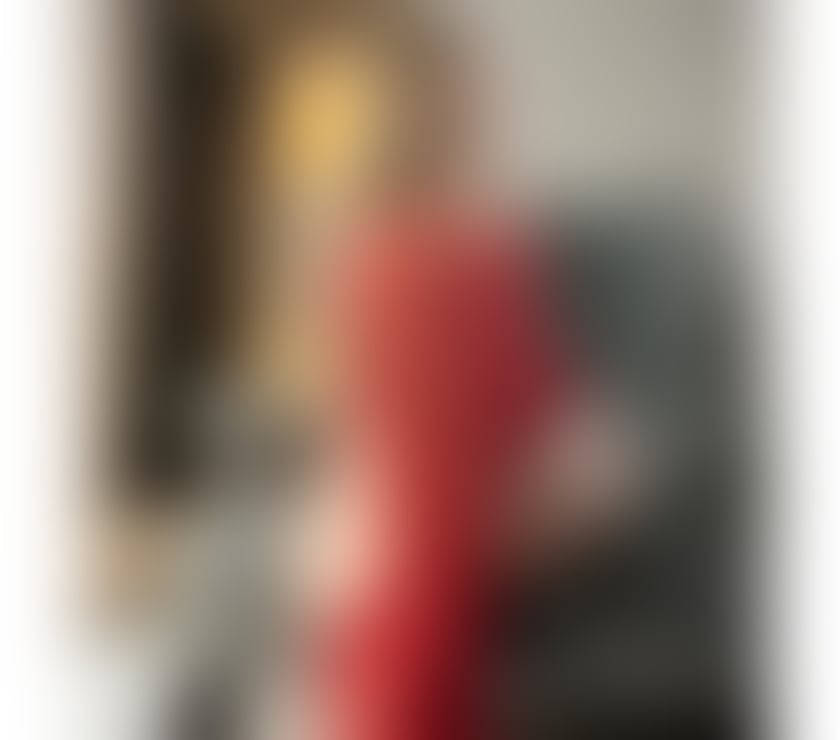 Escorts Falkirk Falkirk Town Centre - Falkirk - Photos for Petite Hanna. Such a sweet little thing in a Latin body