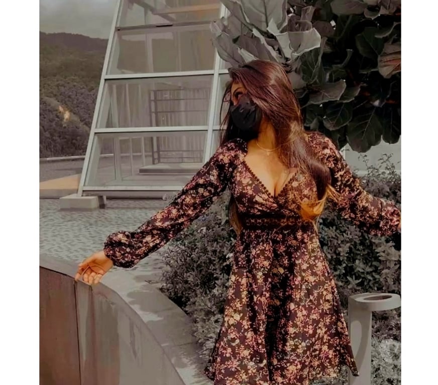 Escorts East London Forest Gate - East London - Photos for South indian Rina New to Town (WHATSAPP ME)