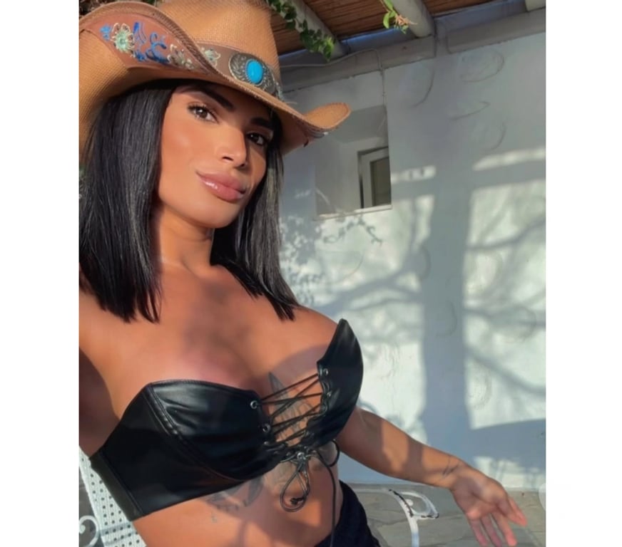 Escorts South East London Dulwich - South East London - Photos for Naughty HANNA Latina Girl🍑🍑💦💦 💋