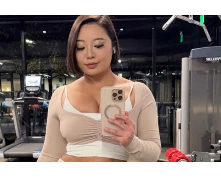 Escorts South East London Bromley - Photos for Hellen especial girl from malaysian, BR3 👁️🫦👁️