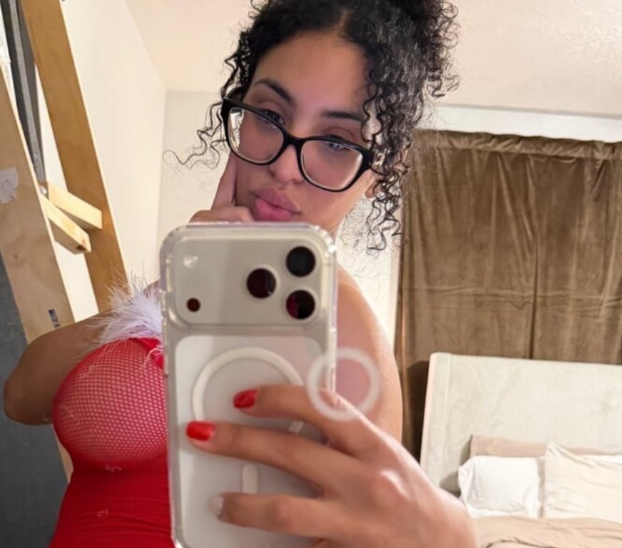 Escorts South East London Bromley - Photos for BROWN GIRL,I’m Dandara is my first time here 💘