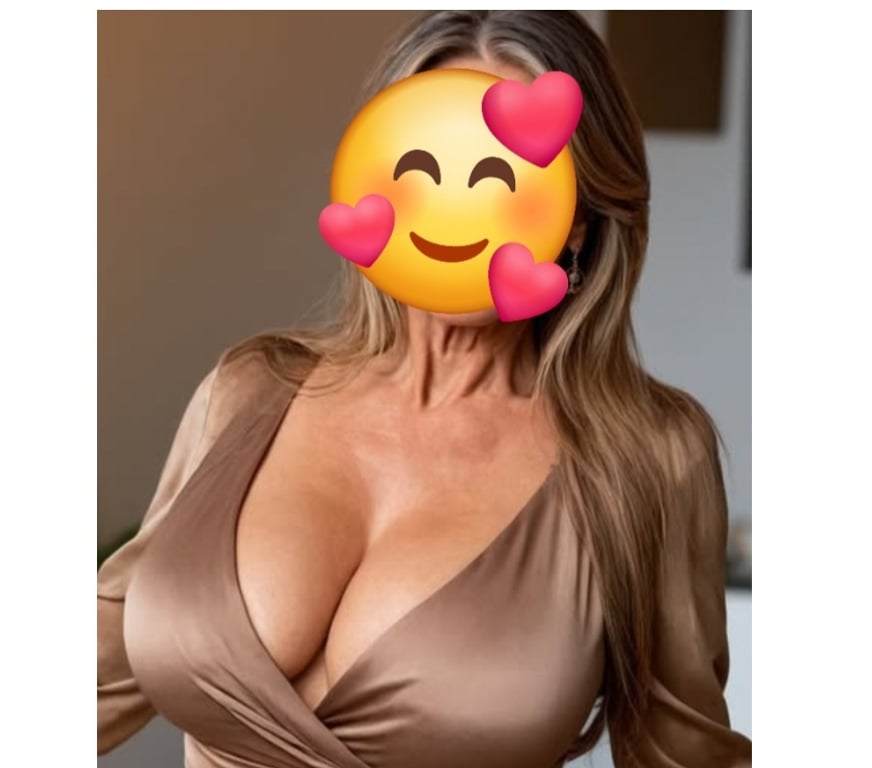 Escorts West Midlands Wolverhampton - Photos for Just arrived 🤗PARTY 🥳 DON’T ASK ABOUT BAREBACK