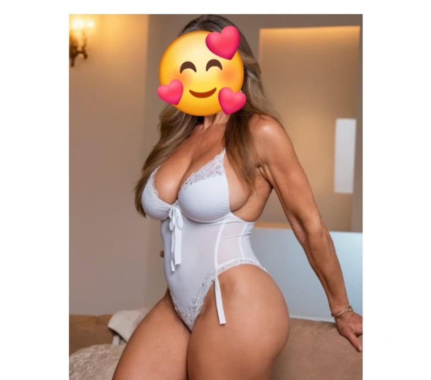 Escorts West Midlands Wolverhampton - Photos for Just arrived 🤗PARTY 🥳 DON’T ASK ABOUT BAREBACK