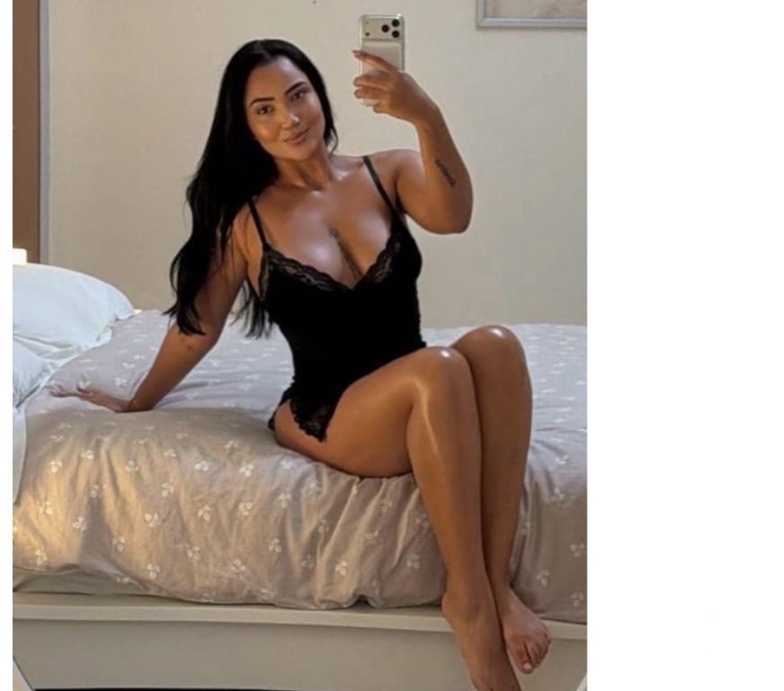 Escorts South West London Sutton - Photos for 💥🍑WELCOME TO MY PROFILE ! A SEXY BLONDE