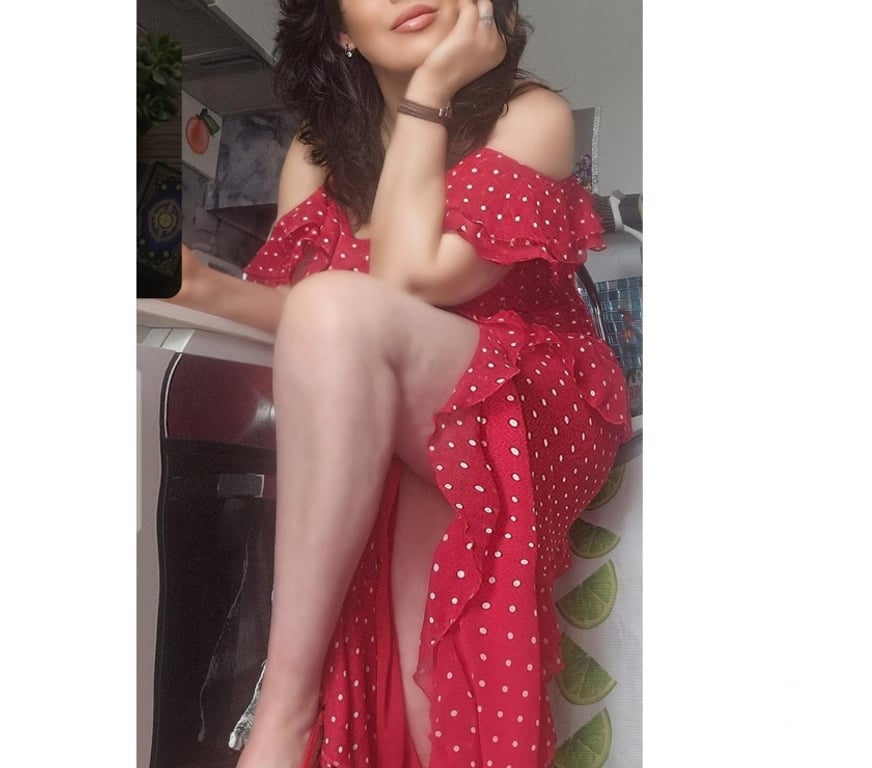 Escorts Hertfordshire Welwyn Hatfield - Photos for Sophisticated lady, superb services