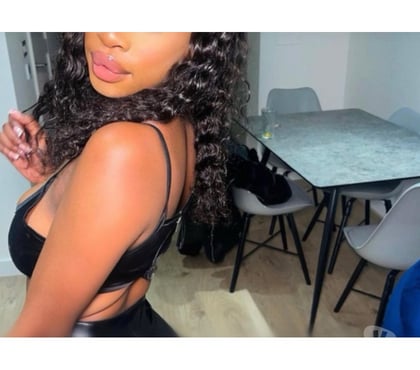 Escorts Greenwich South East London - Photos for Sweet Sarah xxxxxx
