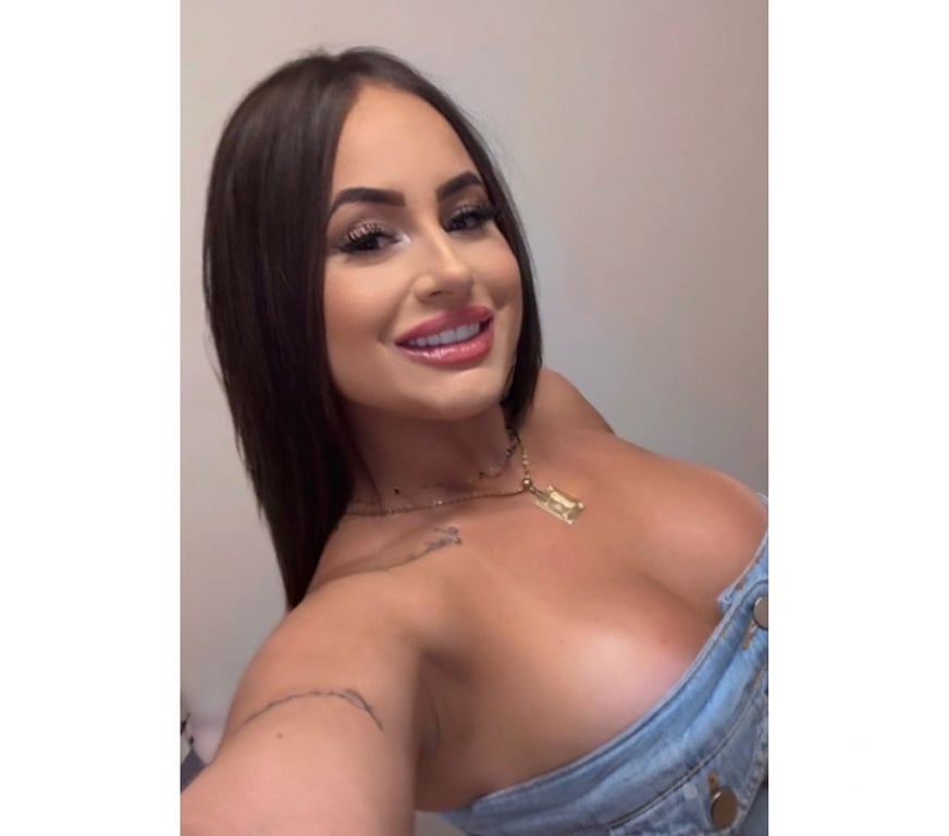 Escorts Peterborough Peterborough City Centre - Peterborough - Photos for 🇧🇷🇧🇷 BABI BRAZILIAN 🇧🇷🇧🇷