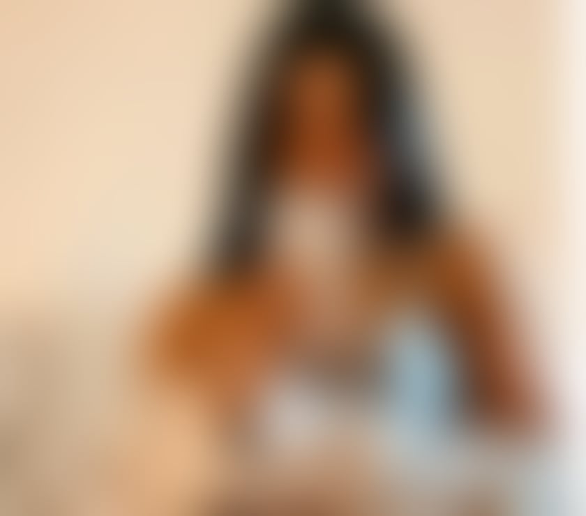 ELLA HOT 🔥 PARTY GIRL OUT CALLS ONLY