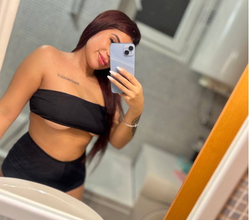 Photos for BRUNET BRAZILIAN PARTY GIRL 🇧🇷