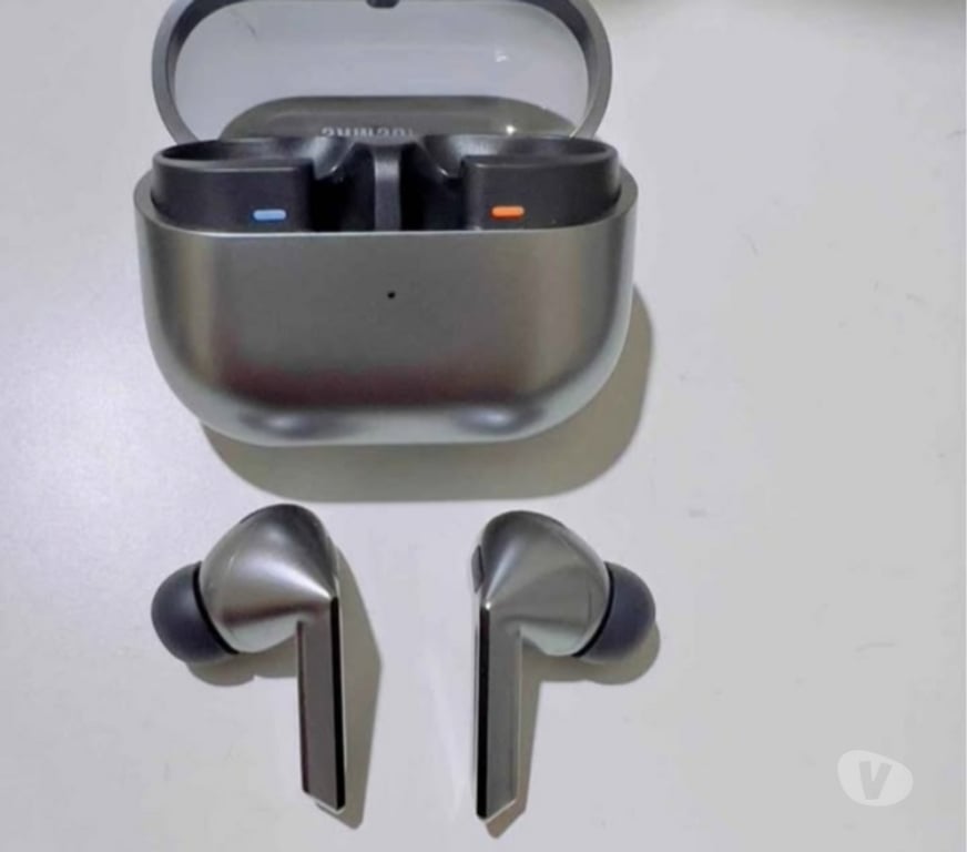 Camera, Audio & Video East London East Ham - East London - Photos for Samsung Buds 3 Pro