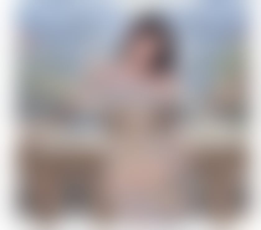 Photos for 👠Oriental lady ,A pair of warm smile waiting for you