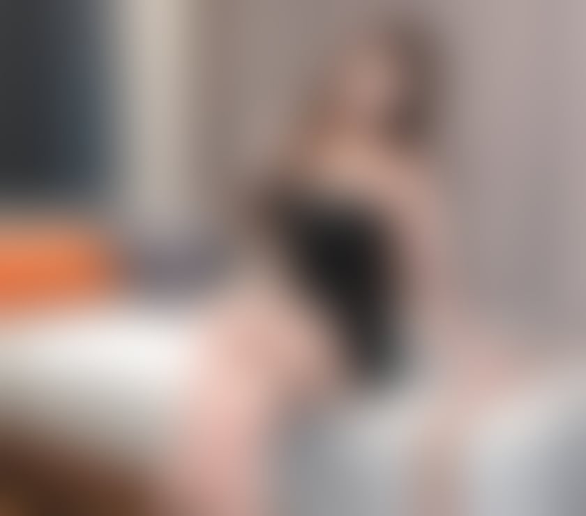 Photos for 👠Oriental lady ,A pair of warm smile waiting for you