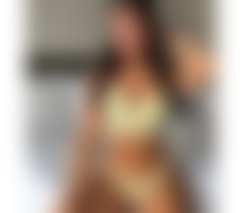 LORY PARTY🍒NAUGHTY 🪩 🔝HOTTEST BRUNETTE 🔝PARTY