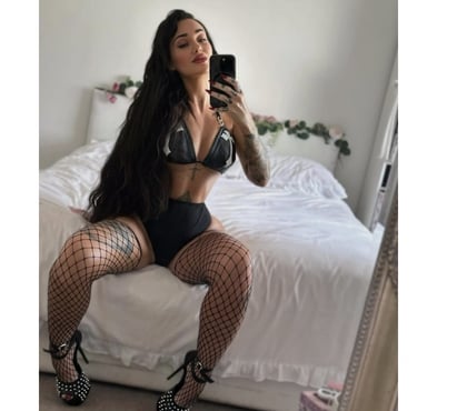 Escorts Aylesbury Buckinghamshire - Photos for Maya New Brunette in Town kiss you