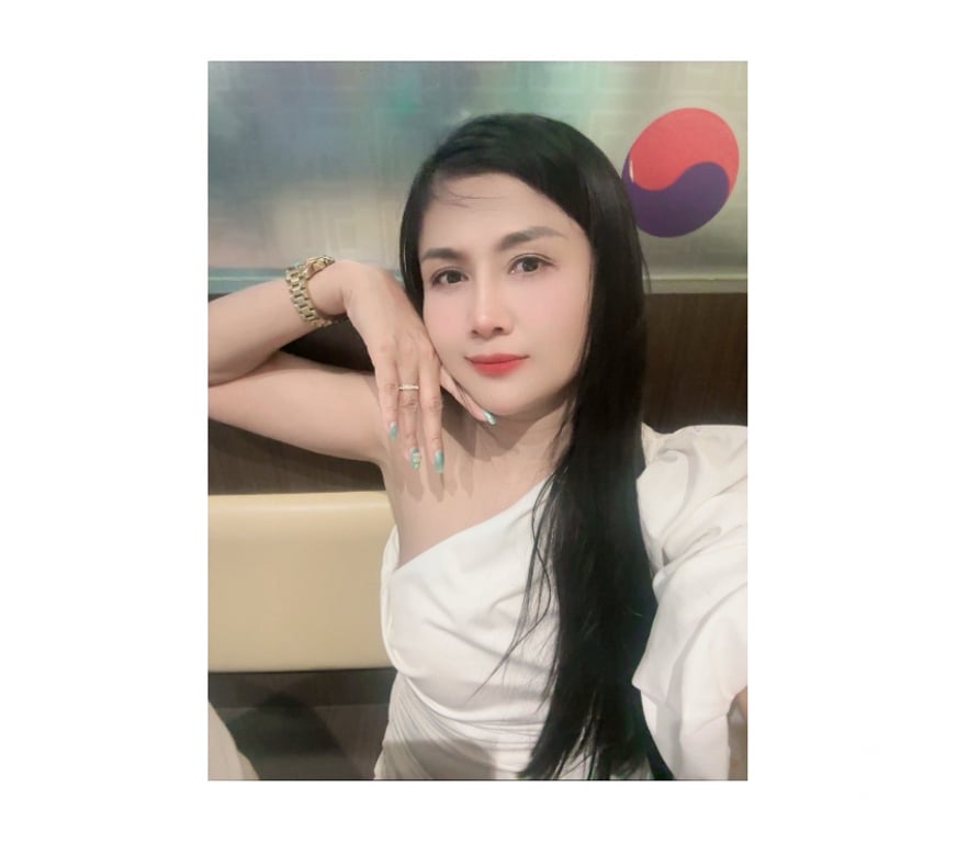 Escorts Kent Maidstone - Photos for LAYA happy go lucky Thai masseuse in here just one week