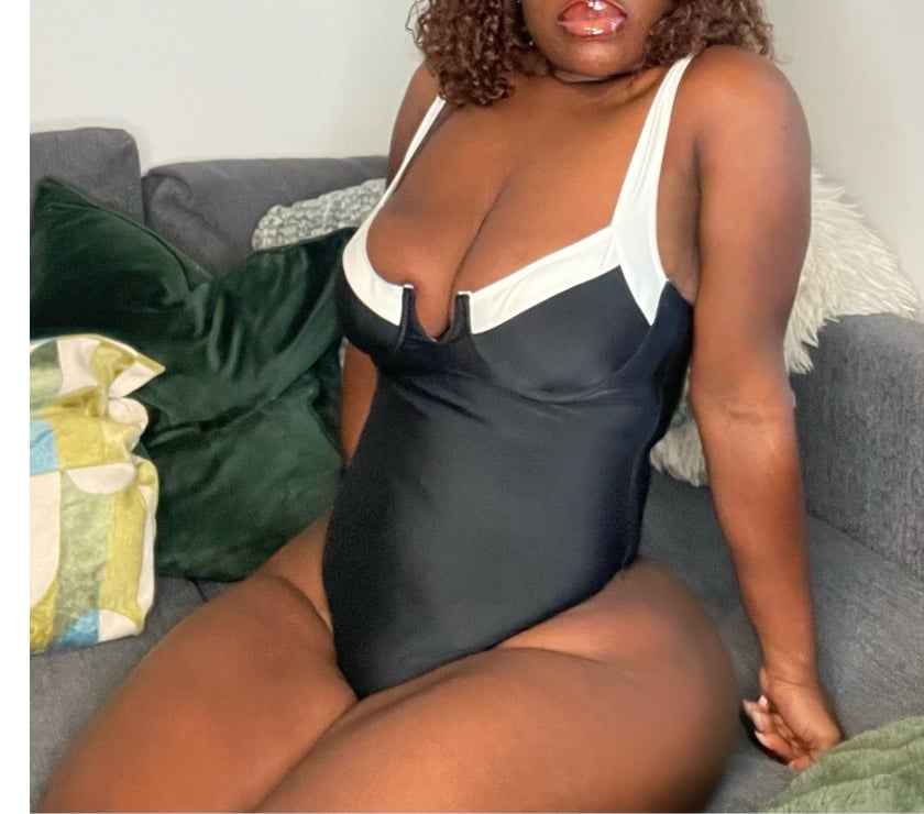 Escorts East London Canning Town - East London - Photos for Edgware - Curvy Ebony BRITISH Dominican Babe 100% REAL PICS