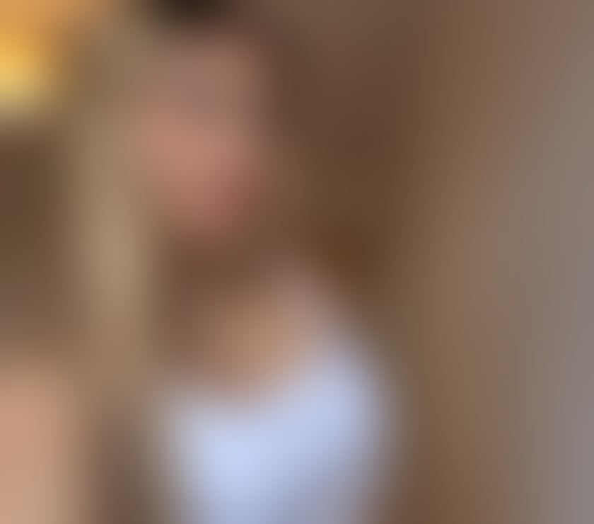 Photos for Luna 🌹 Girlfriend