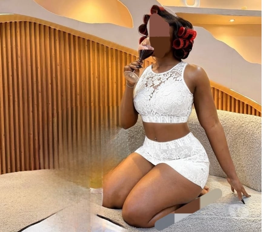 Escorts Essex Chelmsford - Photos for Ebony black Honey 🍯 pot Bekky deep