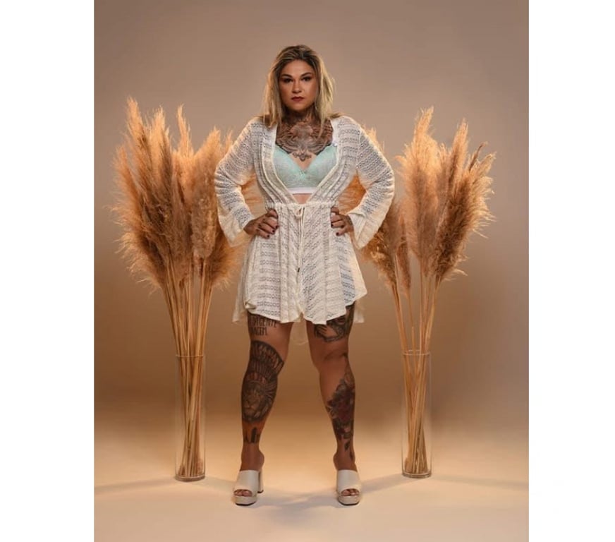 Escorts Hertfordshire Hertsmere - Photos for Nina NEW IN TOWN! Professional Therapist and DOMI_NATRIX!