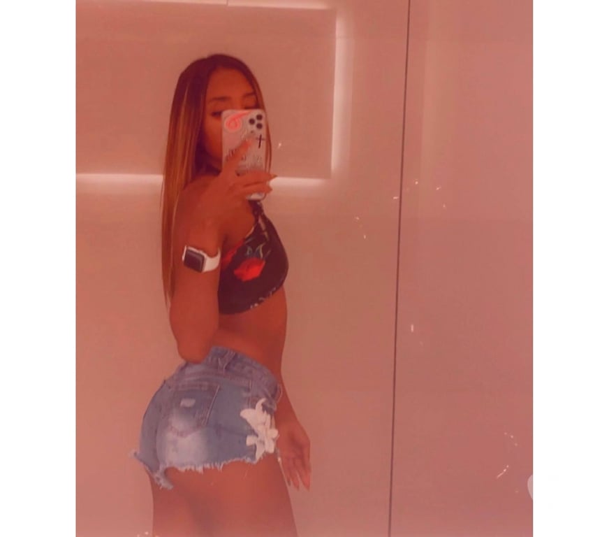 Escorts East London Havering - Photos for I'm the party girl of your dreams